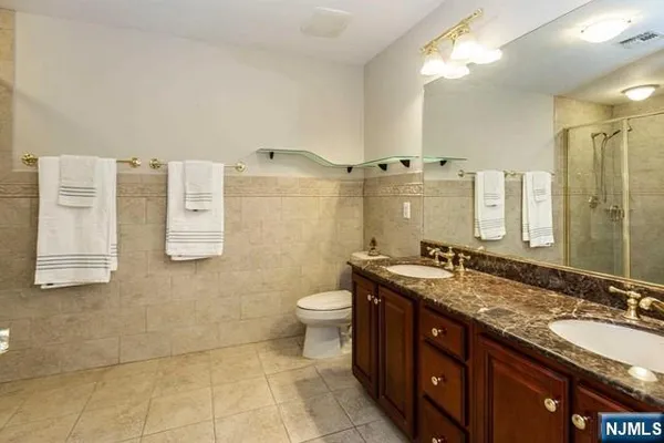 $6,000 | 34 Candlewood Drive, Old Tappan, NJ 07675