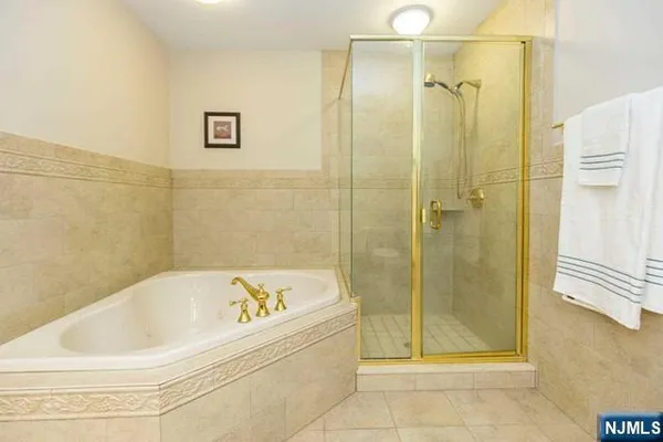 $6,000 | 34 Candlewood Drive, Old Tappan, NJ 07675