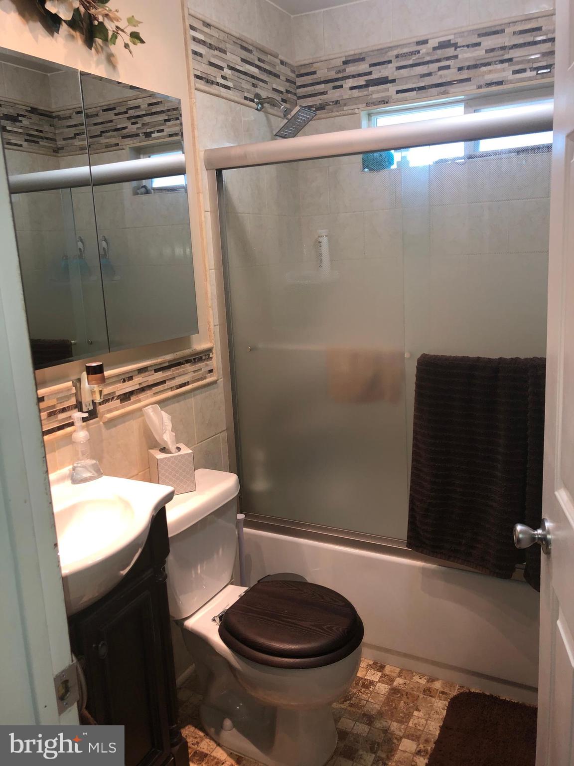28 Misty Pine Road Levittown, PA 19056 - Photo 18 of 42 Gallery Image 18