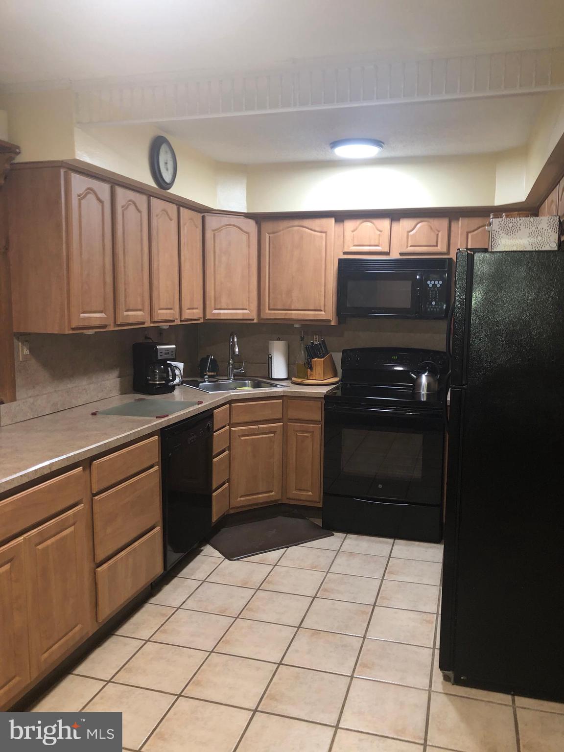 28 Misty Pine Road Levittown, PA 19056 - Photo 9 of 42 Gallery Image 9