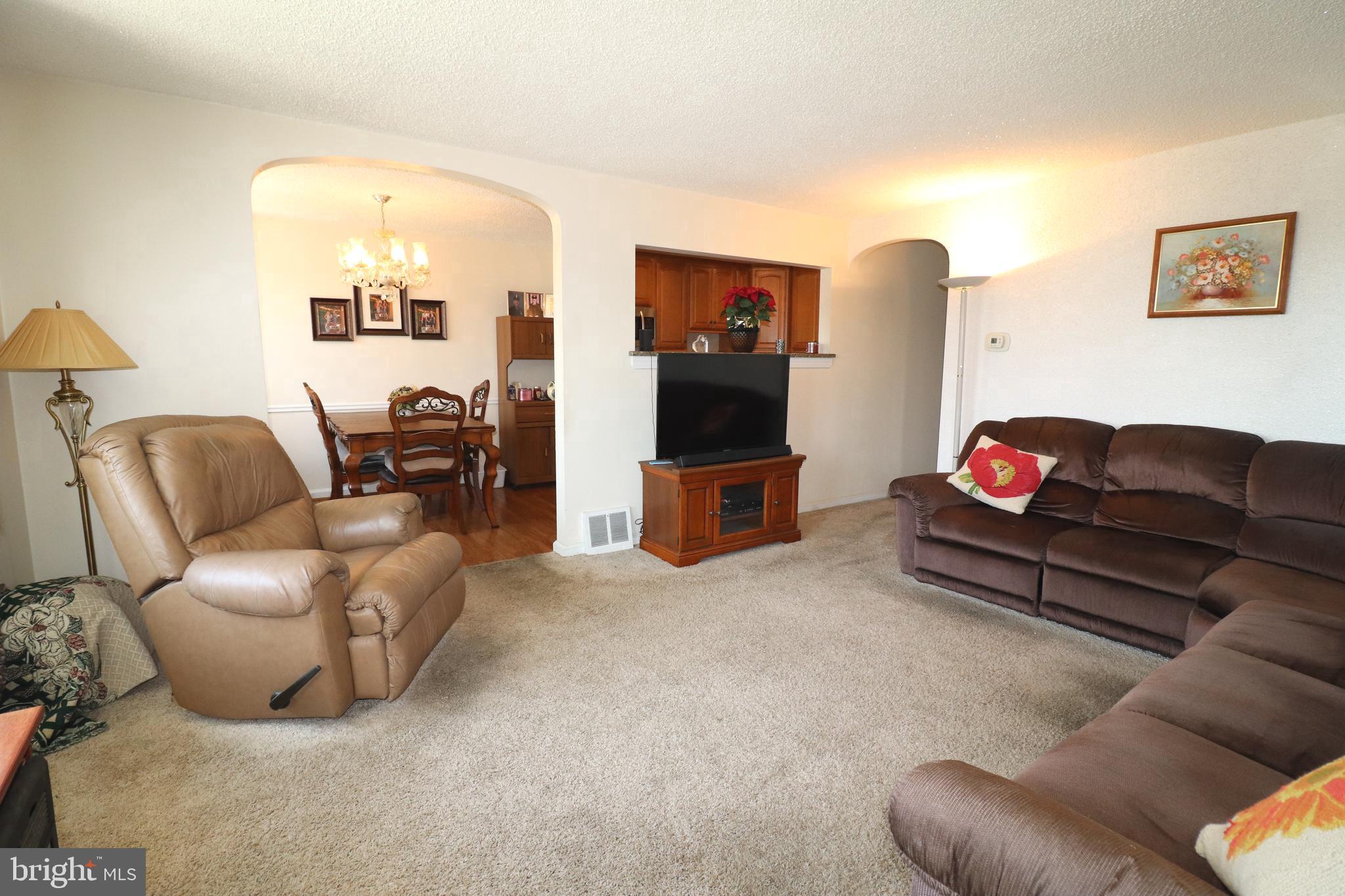 2827 Rhawn Street Philadelphia, PA 19152 - Photo 3 of 37 Gallery Image 3