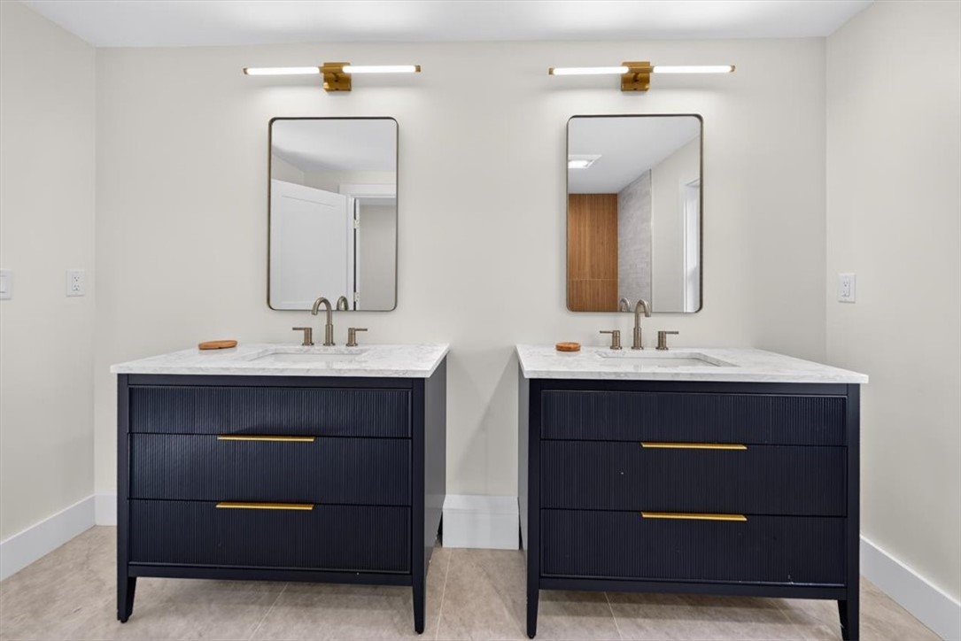 61 Applegate Road Cranston, RI 02920 - Photo 25 of 48 Gallery Image 25