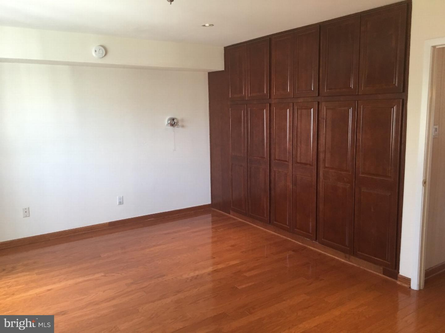 805 Red Lion Road, Unit B17 Philadelphia, PA 19115 - Photo 4 of 5 Gallery Image 4