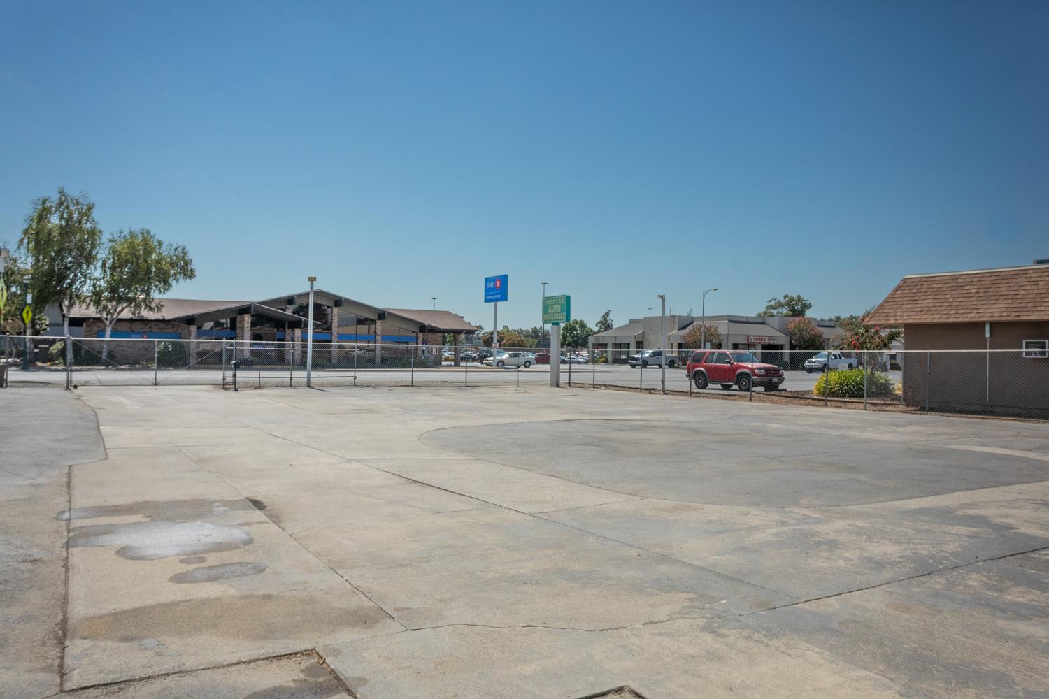 33 East Gridley Road Gridley, CA 95948 - Photo 20 of 50 a view of parking with cars parked