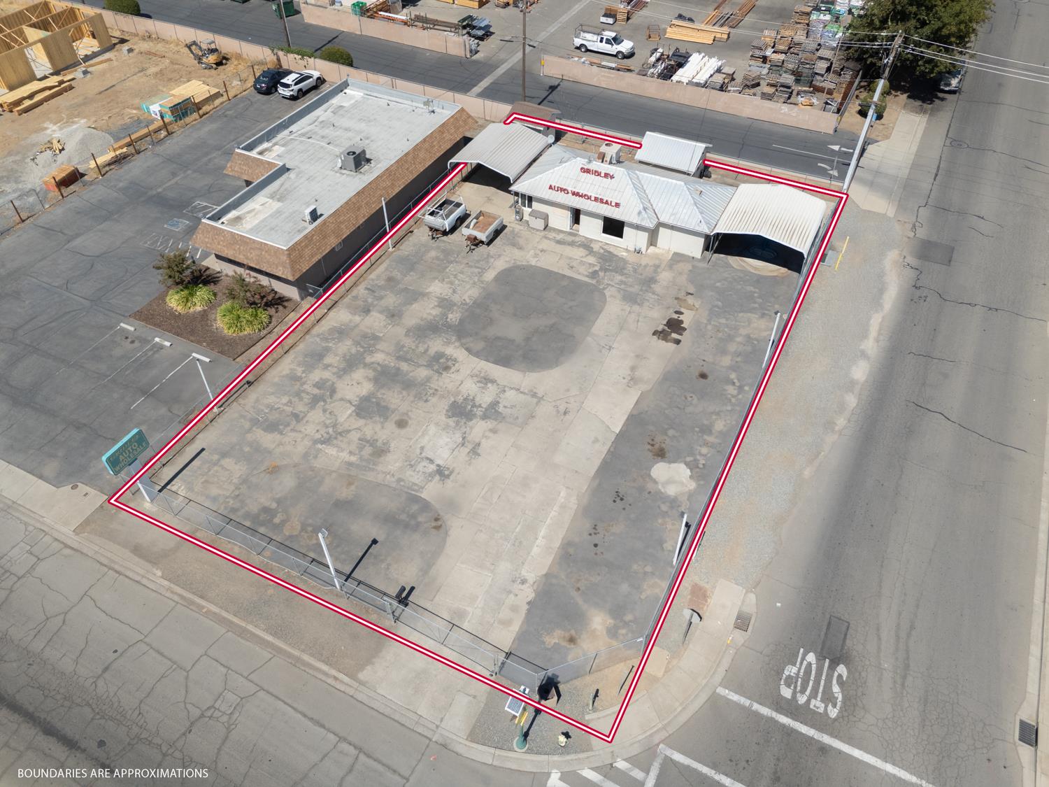 33 East Gridley Road Gridley, CA 95948 - Photo 6 of 50 an aerial view of a wooden chairs