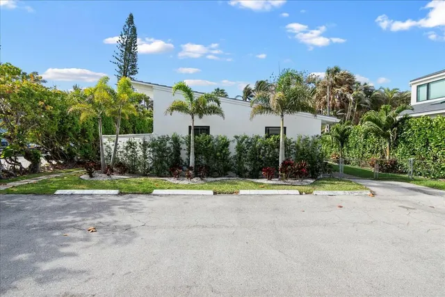 $2,200,000 | 18 Adams Road, Ocean Ridge, FL 33435