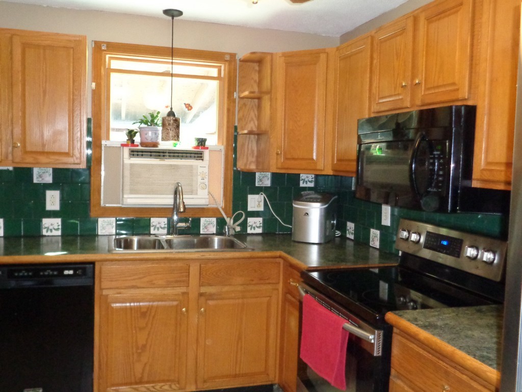 64 Club House Road West Greenwich, RI 02817 - Photo 5 of 27 Gallery Image 5