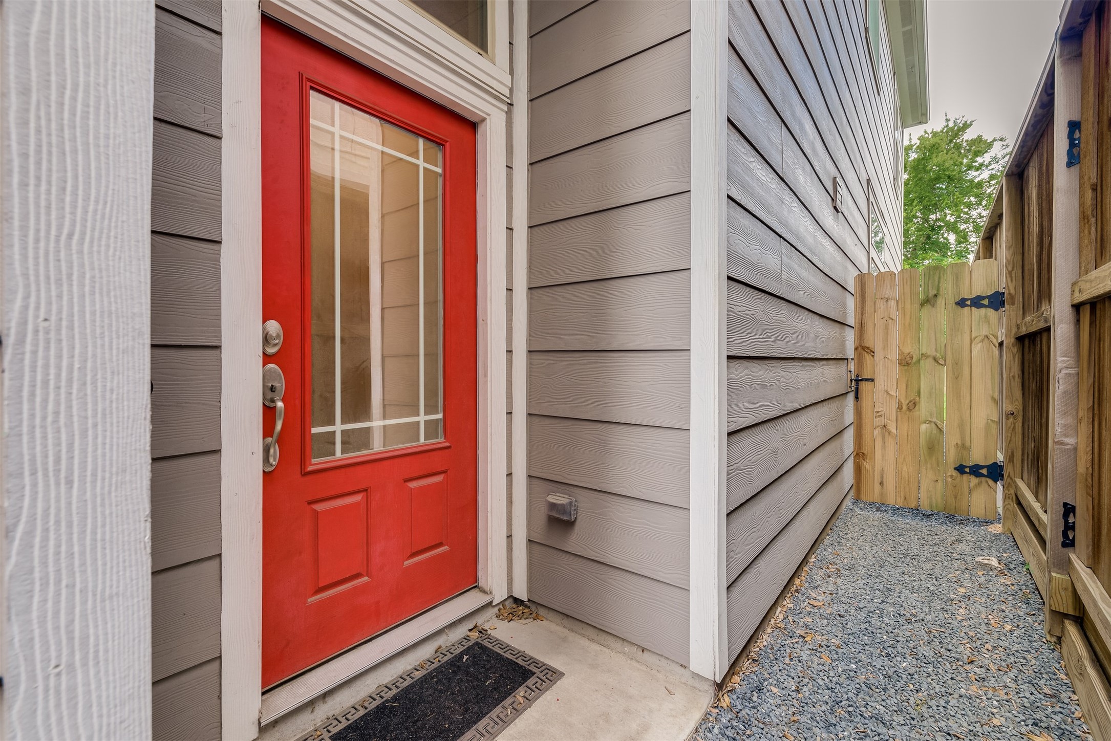 5807 Larkin Street Houston, TX 77007 - Photo 2 of 33