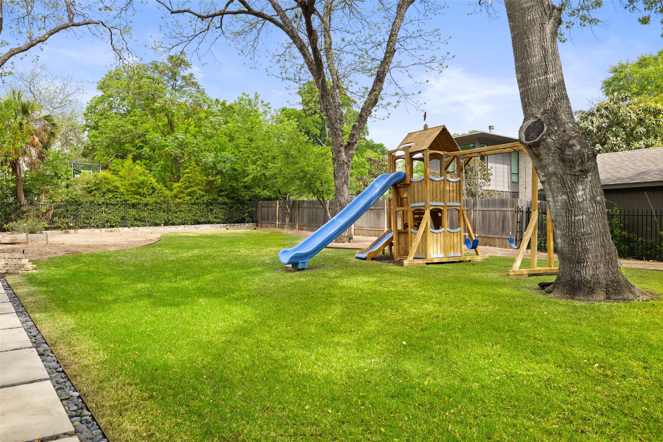 2308 Bridle Path Austin, TX 78703 - Photo 31 of 33