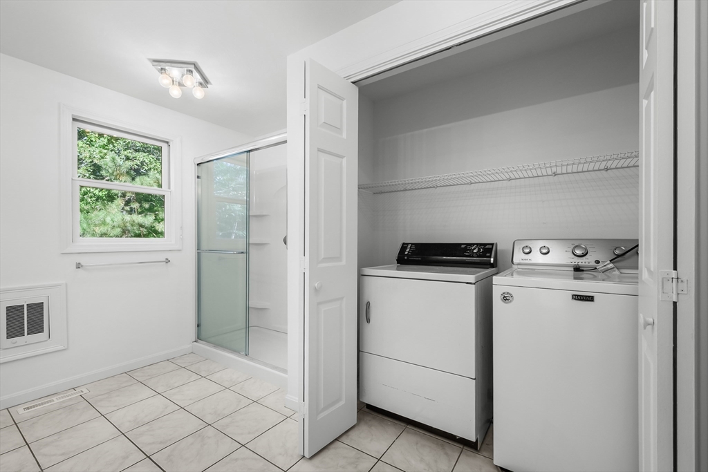73 Brant Way Hyannis, MA 02601 - Photo 11 of 25 Gallery Image 11