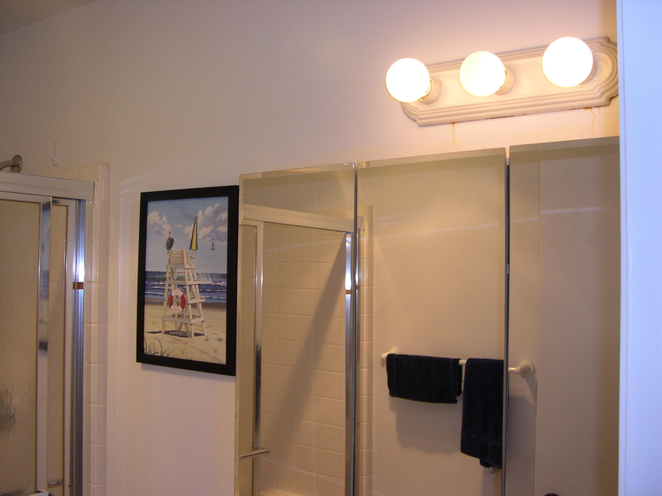 1172 Commodore Court, Unit 204 Fort Pierce, FL 34949 - Photo 23 of 41 Main Bathroom