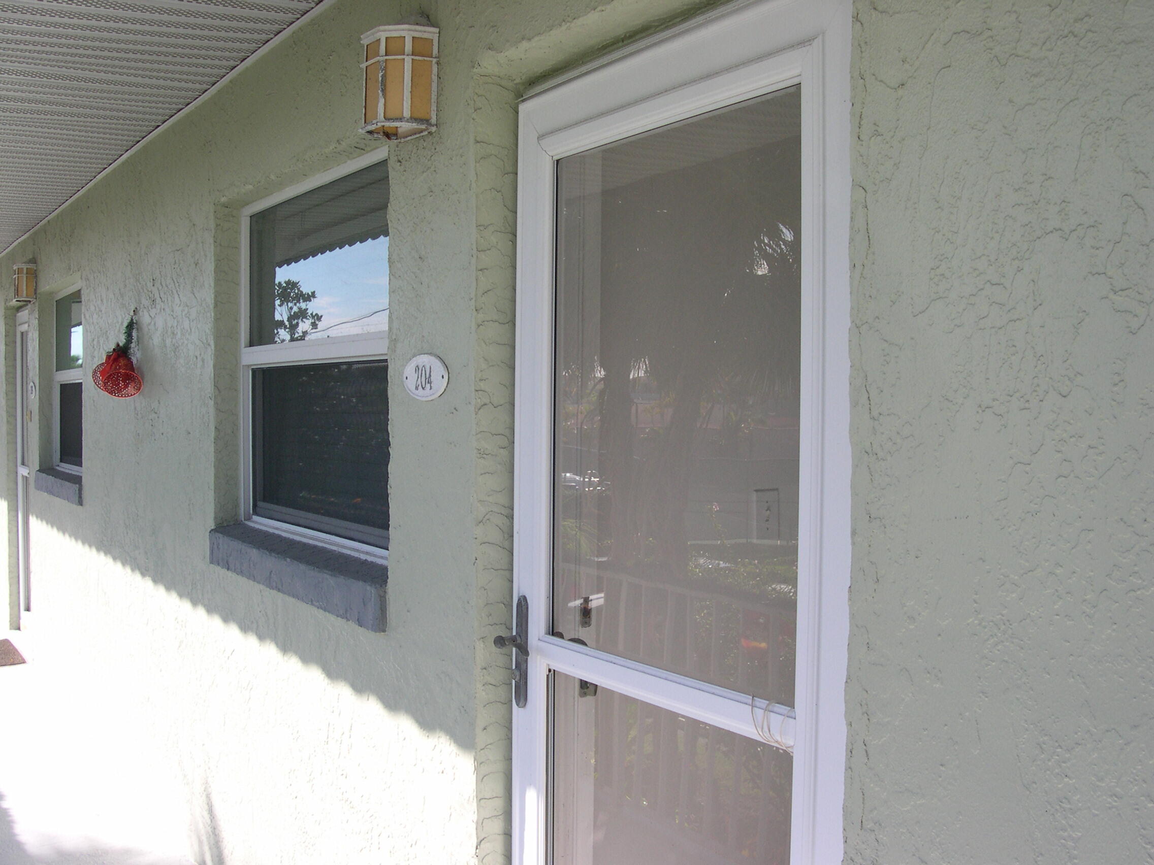 1172 Commodore Court, Unit 204 Fort Pierce, FL 34949 - Photo 4 of 41 Entrance