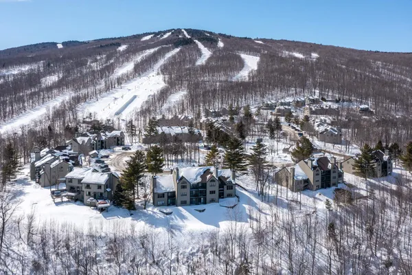$650,000 | 35 White Loop, Unit B101, Ludlow, VT 05149