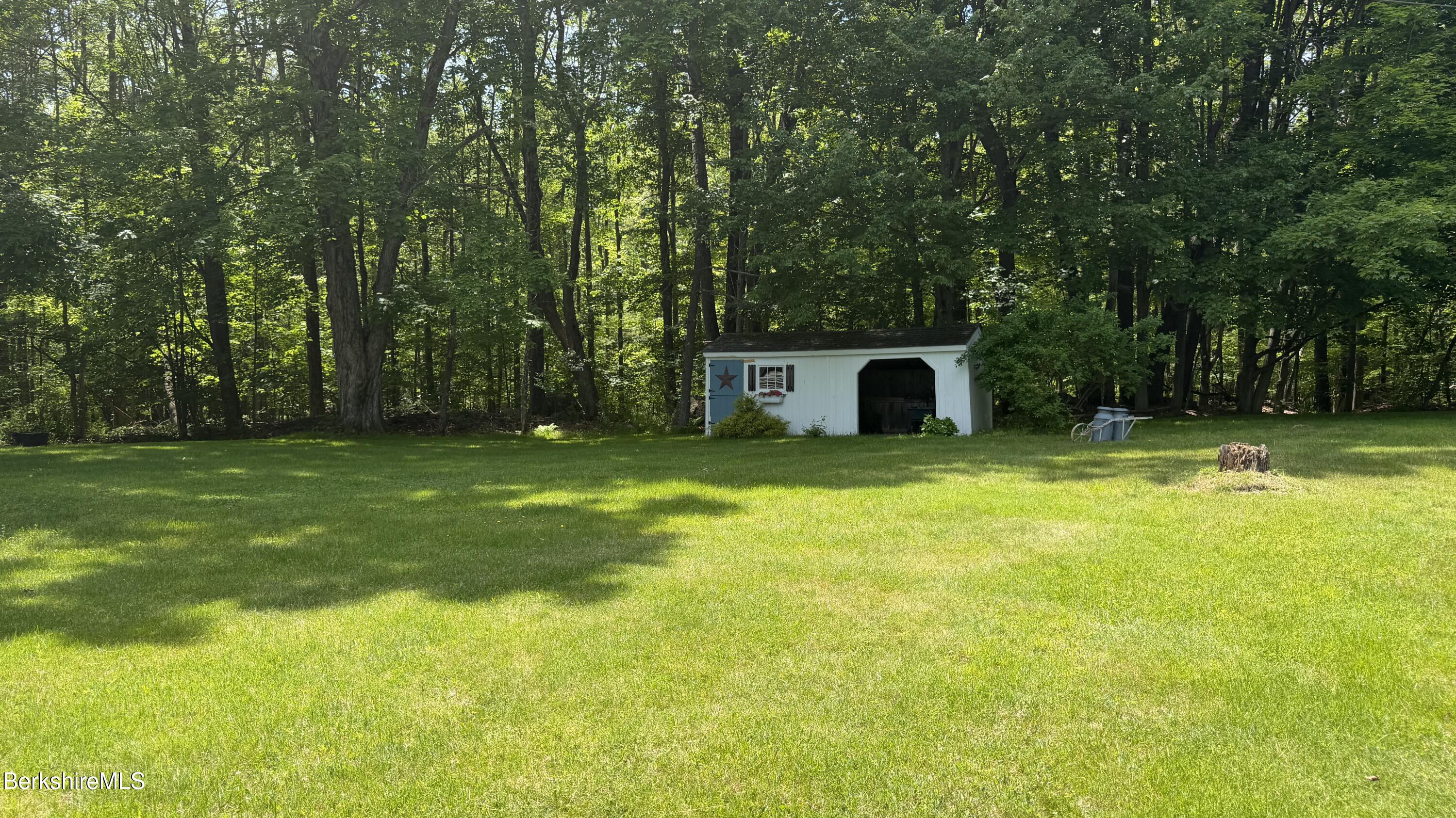 77 Middle Road Clarksburg, MA 01247 - Photo 6 of 31 shed