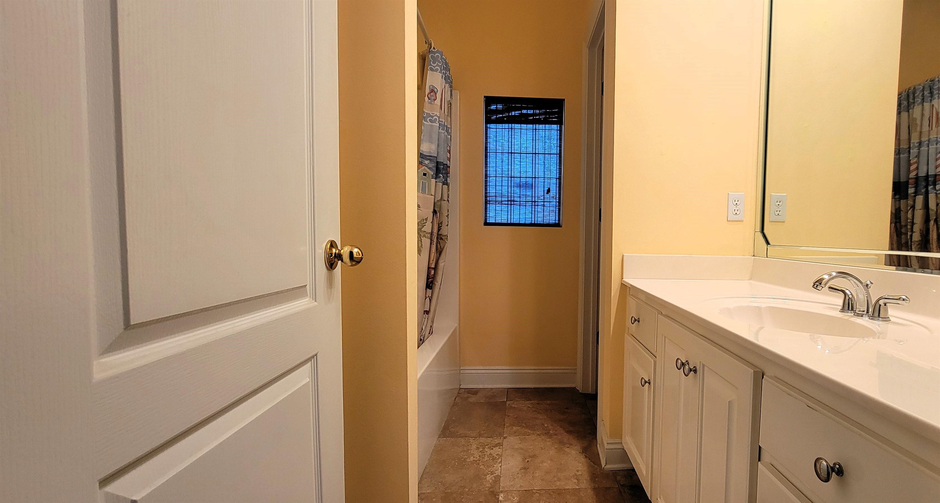 31821 River Road Orange Beach, AL 36561 - Photo 12 of 17 Bathroom