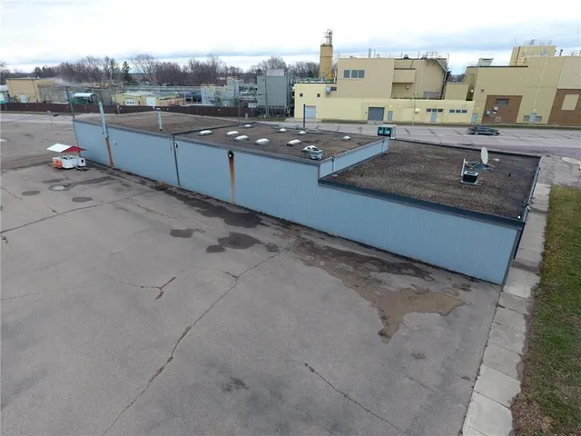 $350,000 | 206 Northwest Highway Avenue North, Blooming Prairie, MN 55917