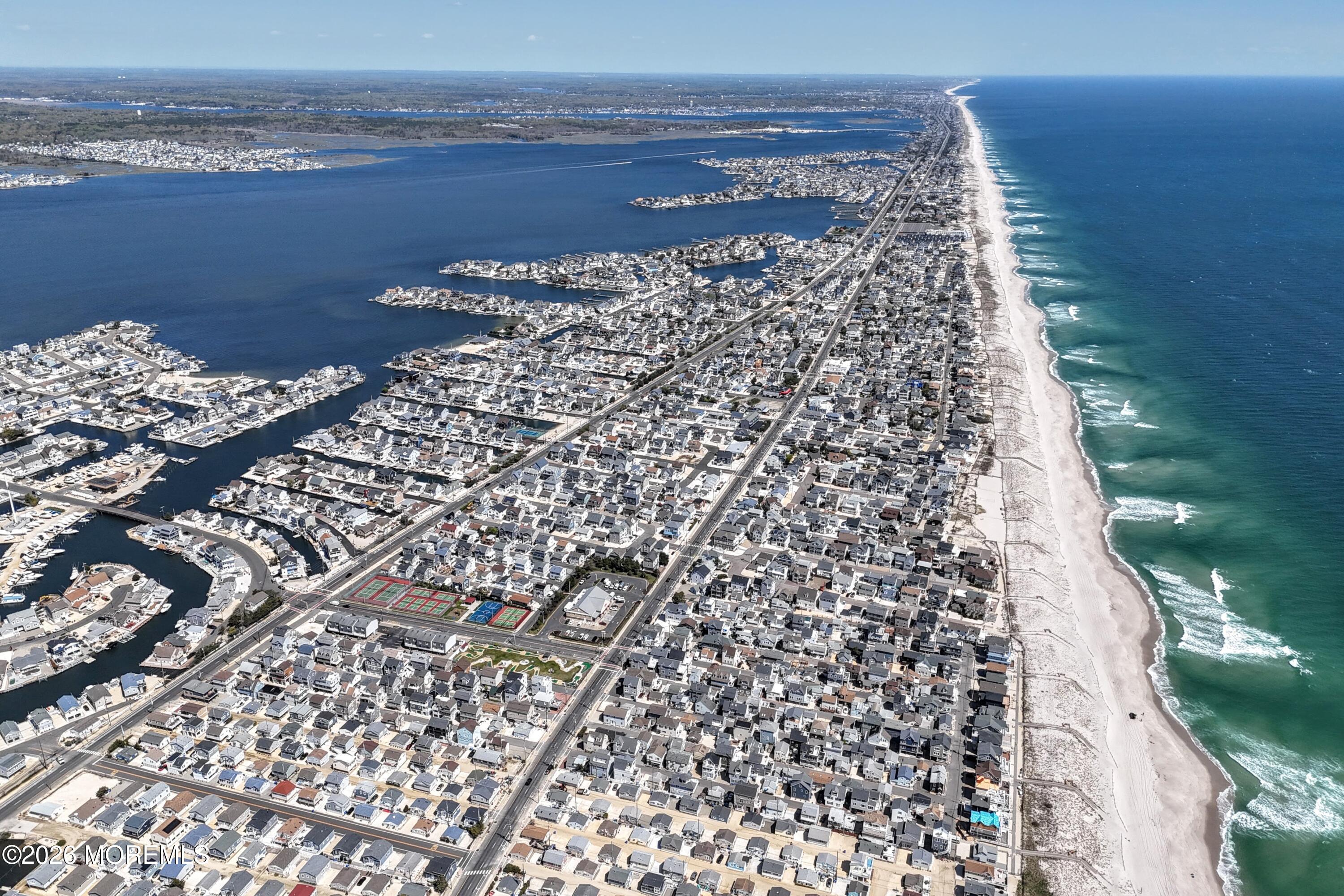 126 Bayberry Road Lavallette, NJ 08735 - Photo 6 of 42 TOCR-126-Bayberry-Rd-Lavallette-NJ-040