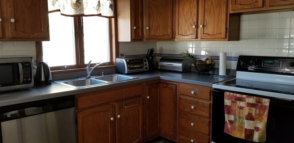 1412 Wilbraham Road Springfield, MA 01119 - Photo 5 of 30