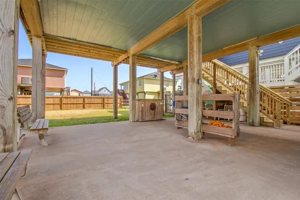 $387,000 | 316 Seabean Street, Surfside Beach, TX 77541