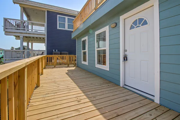 $387,000 | 316 Seabean Street, Surfside Beach, TX 77541