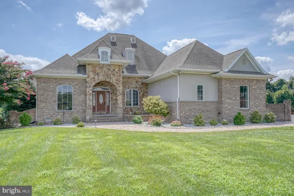 $695,000 | 4405 Green Briar Way, Seaford, DE 19973