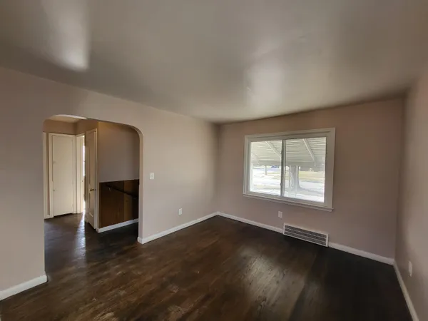 $125,000 | 1593 Le Jeune, Lincoln Park, MI 48146