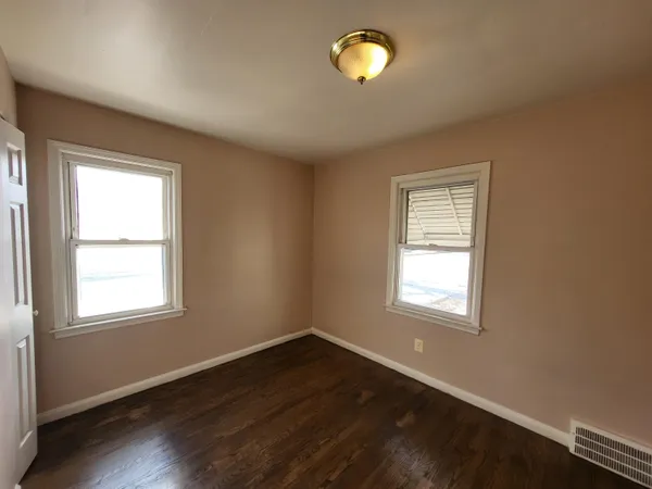 $125,000 | 1593 Le Jeune, Lincoln Park, MI 48146