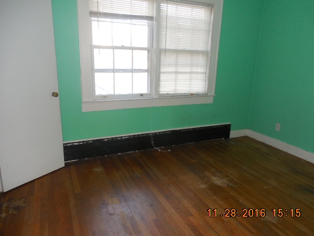 36 Jenness Street Rochester, NH 03867 - Photo 6 of 10
