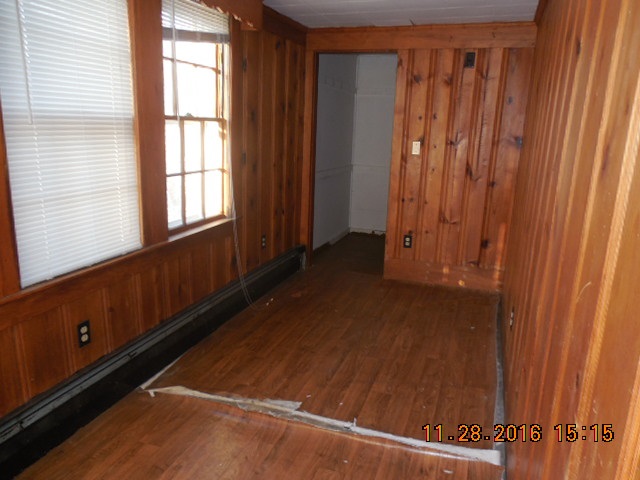 36 Jenness Street Rochester, NH 03867 - Photo 8 of 10