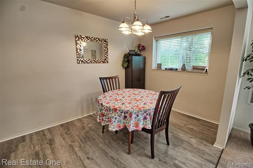 424 Baldwin Avenue Rochester, MI 48307 - Photo 6 of 22