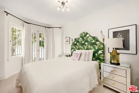 $15,000 | 6650 Whitley Terrace, Los Angeles, CA 90068