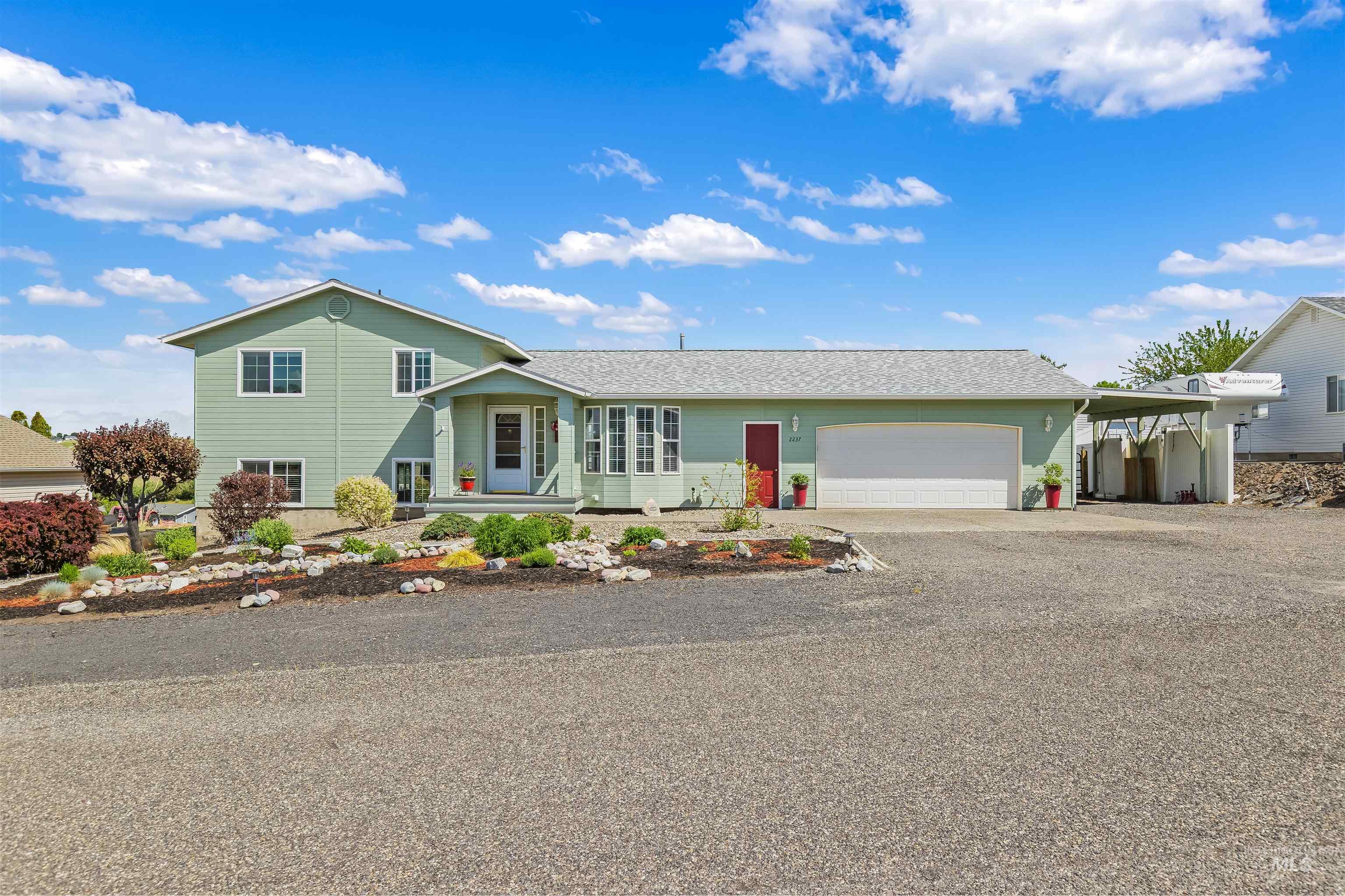 2237 Chukar Lane Clarkston, WA 99403 - Photo 1 of 46