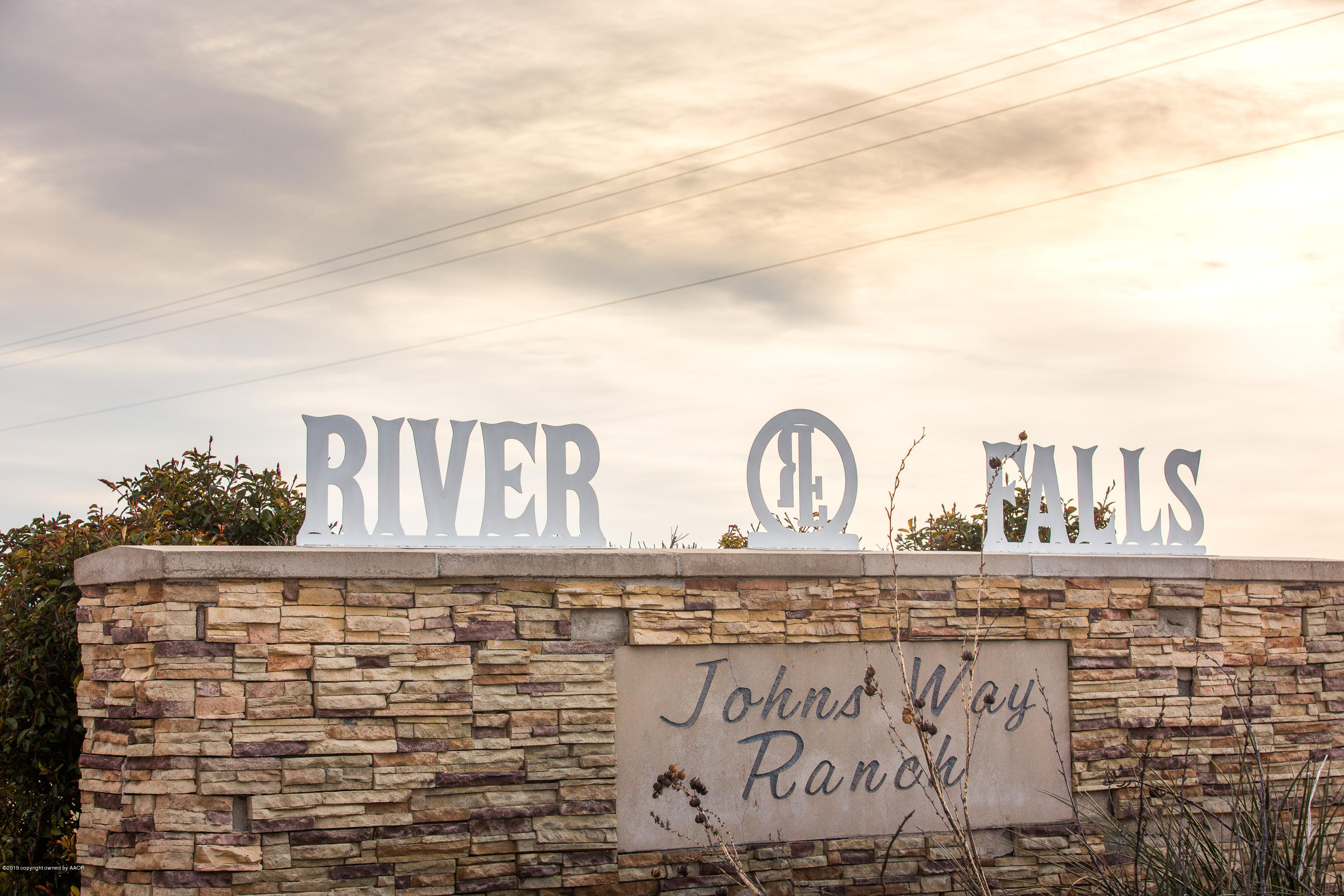7300 East Lake View Road Amarillo, TX 79118 - Photo 5 of 59 Entrance Sign