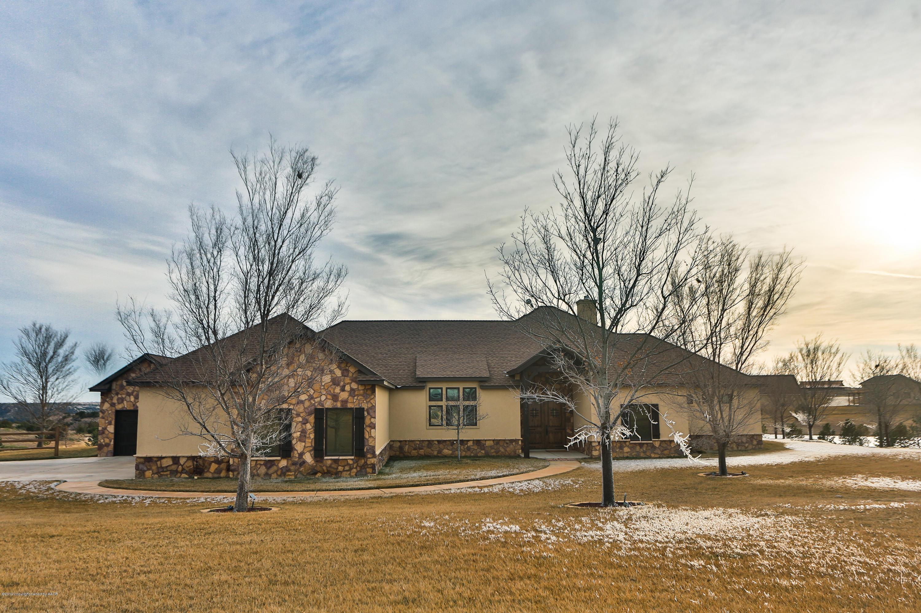 7300 East Lake View Road Amarillo, TX 79118 - Photo 8 of 59 Front of House 3