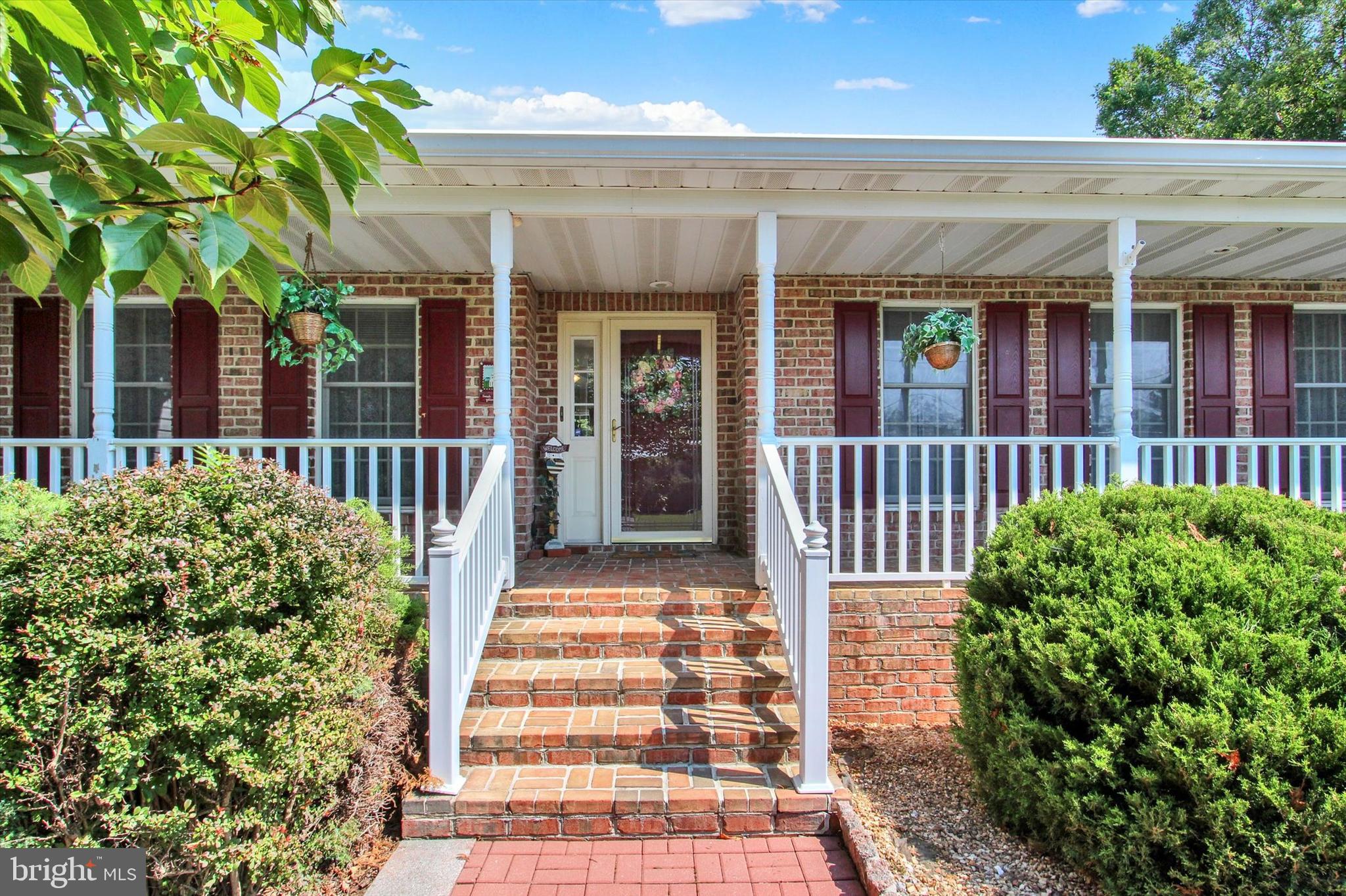 20020 Mt Aetna Road Hagerstown, MD 21742 - Photo 4 of 54 Full, all-brick front porch.