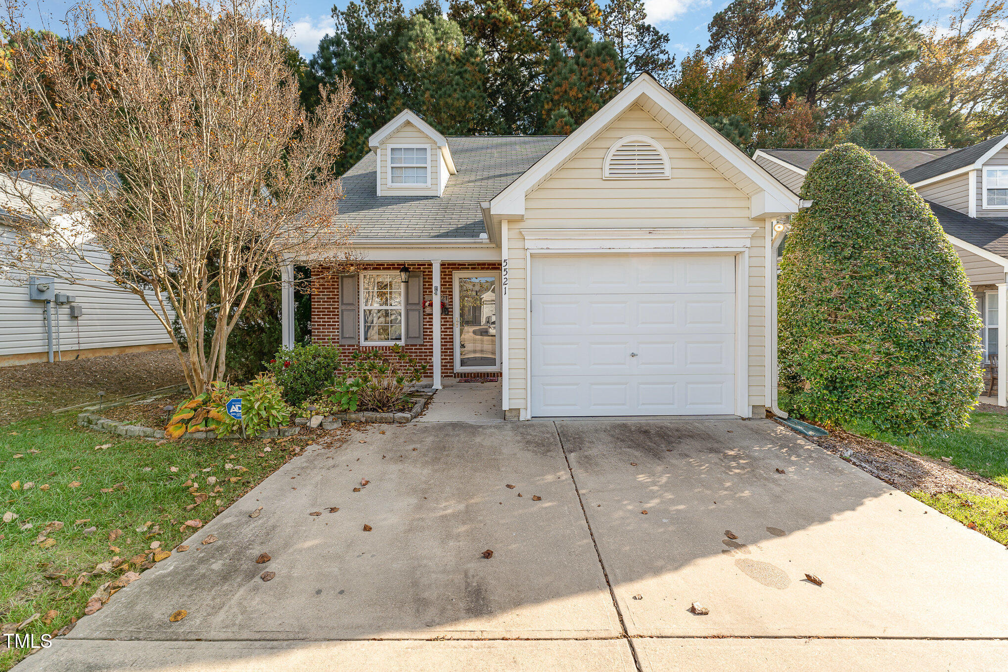 5521 Golden Moss Trail Raleigh, NC 27613 - Photo 2 of 26 001_file_364