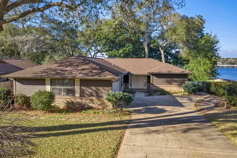 $1,100,000 | 630 Sailboat Drive, Niceville, FL 32578