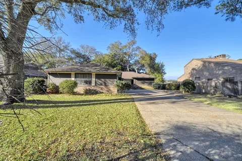 $1,100,000 | 630 Sailboat Drive, Niceville, FL 32578
