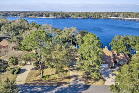 $1,100,000 | 630 Sailboat Drive, Niceville, FL 32578
