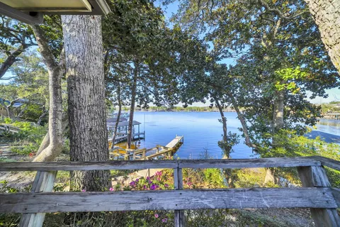 $1,100,000 | 630 Sailboat Drive, Niceville, FL 32578