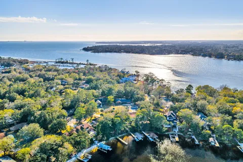 $1,100,000 | 630 Sailboat Drive, Niceville, FL 32578
