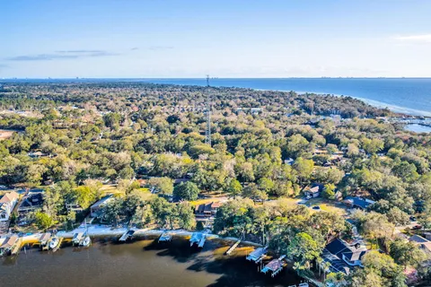 $1,100,000 | 630 Sailboat Drive, Niceville, FL 32578