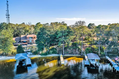 $1,100,000 | 630 Sailboat Drive, Niceville, FL 32578