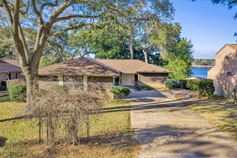 $1,100,000 | 630 Sailboat Drive, Niceville, FL 32578