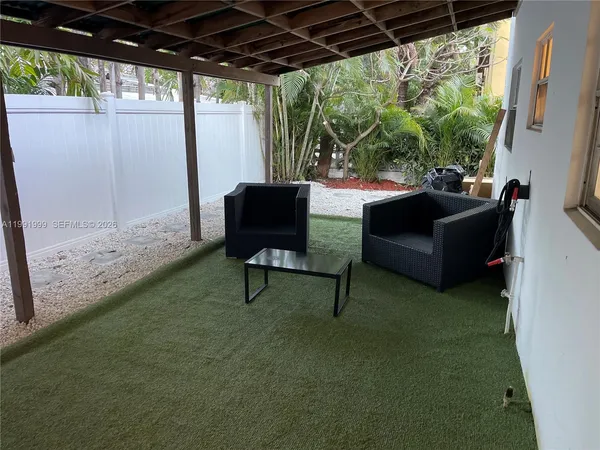 $1,850 | 1425 Northeast 56th Street, Unit 3, Fort Lauderdale, FL 33334