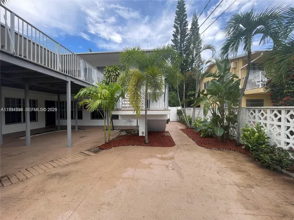 $1,990 | 1425 Northeast 56th Street, Unit 3, Fort Lauderdale, FL 33334