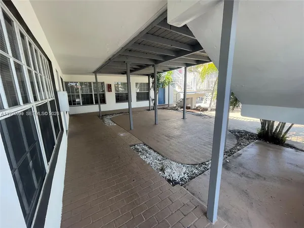 $1,990 | 1425 Northeast 56th Street, Unit 3, Fort Lauderdale, FL 33334