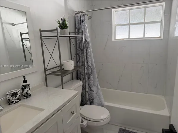 $1,850 | 1425 Northeast 56th Street, Unit 3, Fort Lauderdale, FL 33334