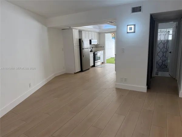 $1,850 | 1425 Northeast 56th Street, Unit 3, Fort Lauderdale, FL 33334