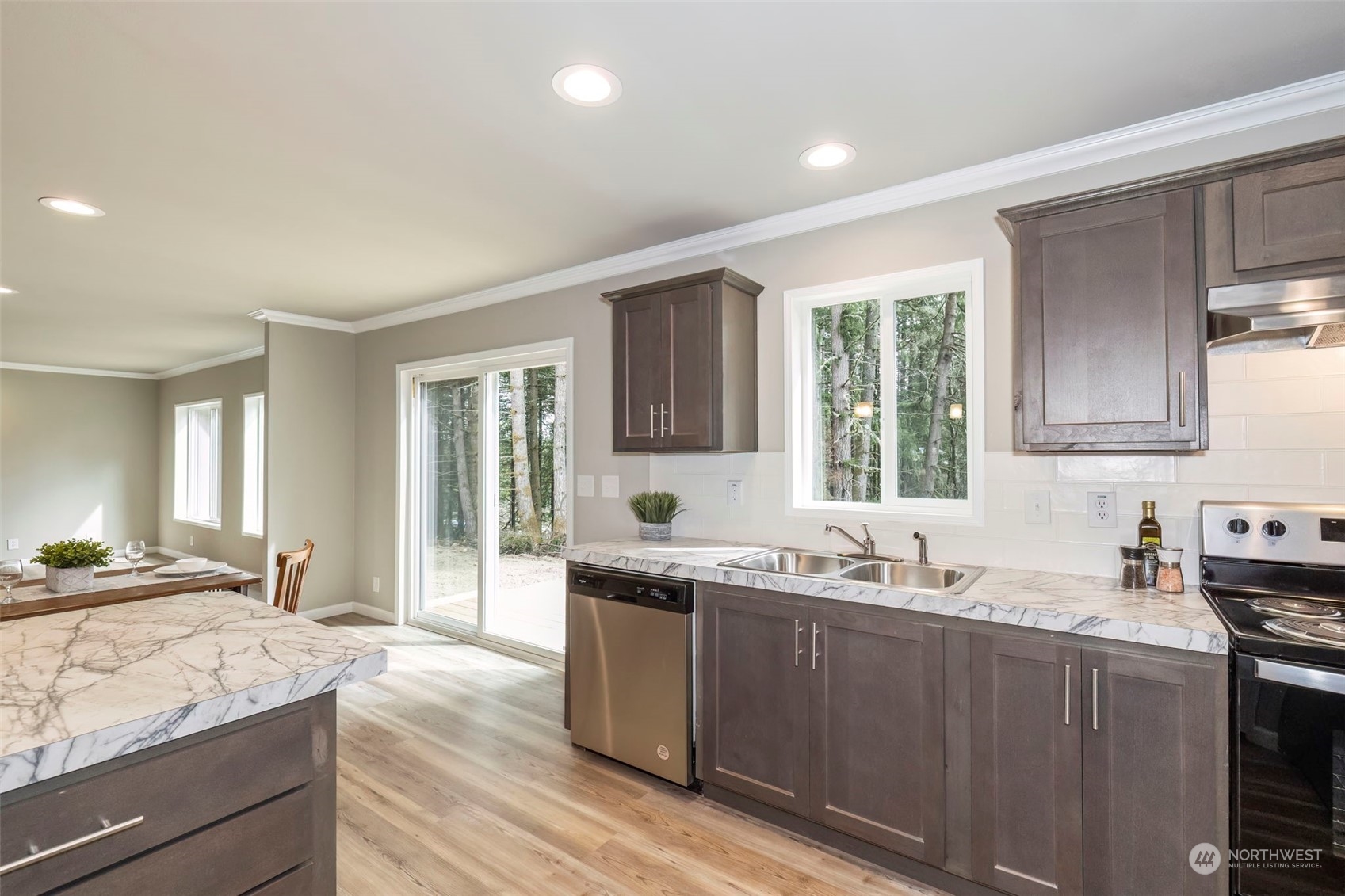 13287 Bandix Road Southeast Olalla, WA 98359 - Photo 11 of 40 Gallery Image 11